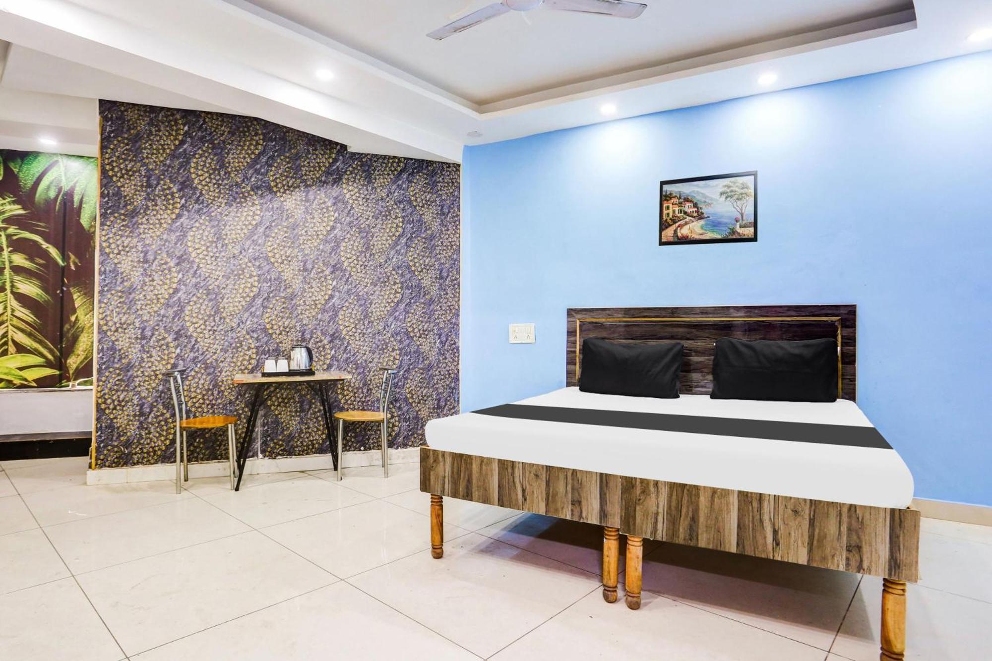 Hotel Rk Plaza New Delhi Extérieur photo