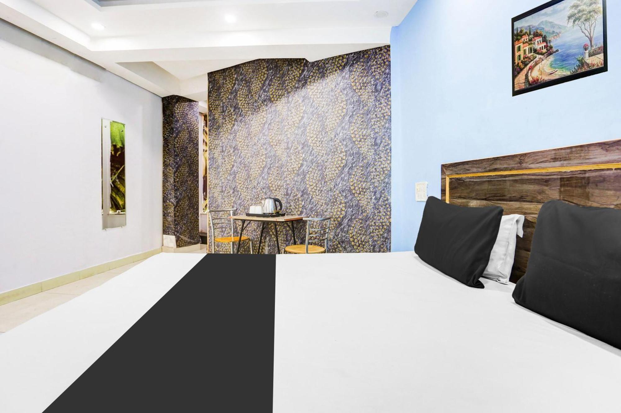 Hotel Rk Plaza New Delhi Extérieur photo